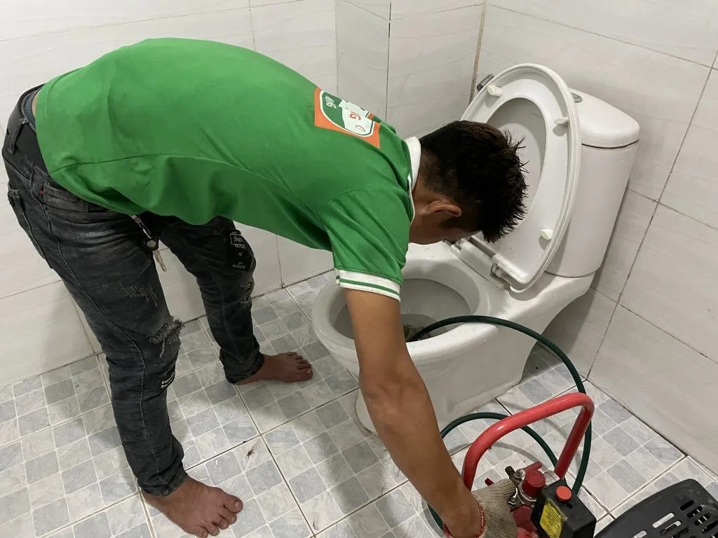 thông tắc cống thoát sàn hà nội